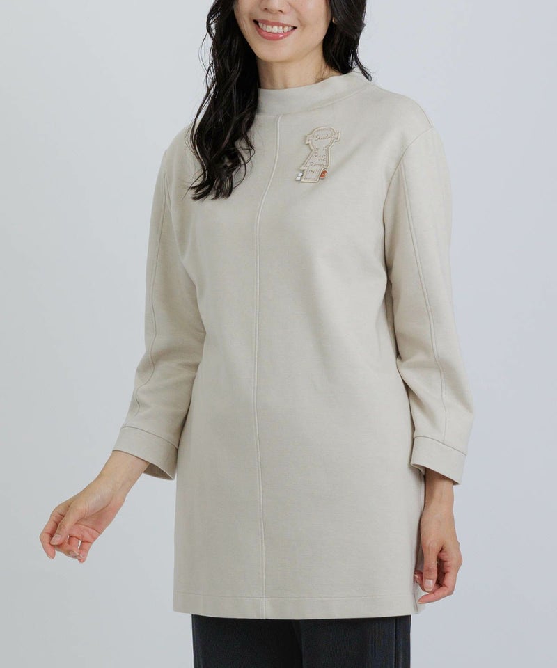 モデル着用画像（ベージュ）