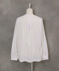 コットン混刺繍冷感プルオーバー(ホワイト)後ろ