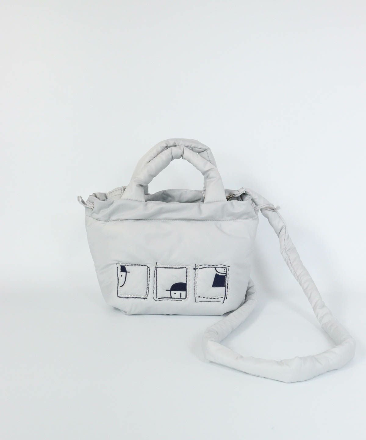 中綿刺繍カートバッグ（ライトグレー）