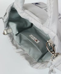 内側部分（ライトグレー）