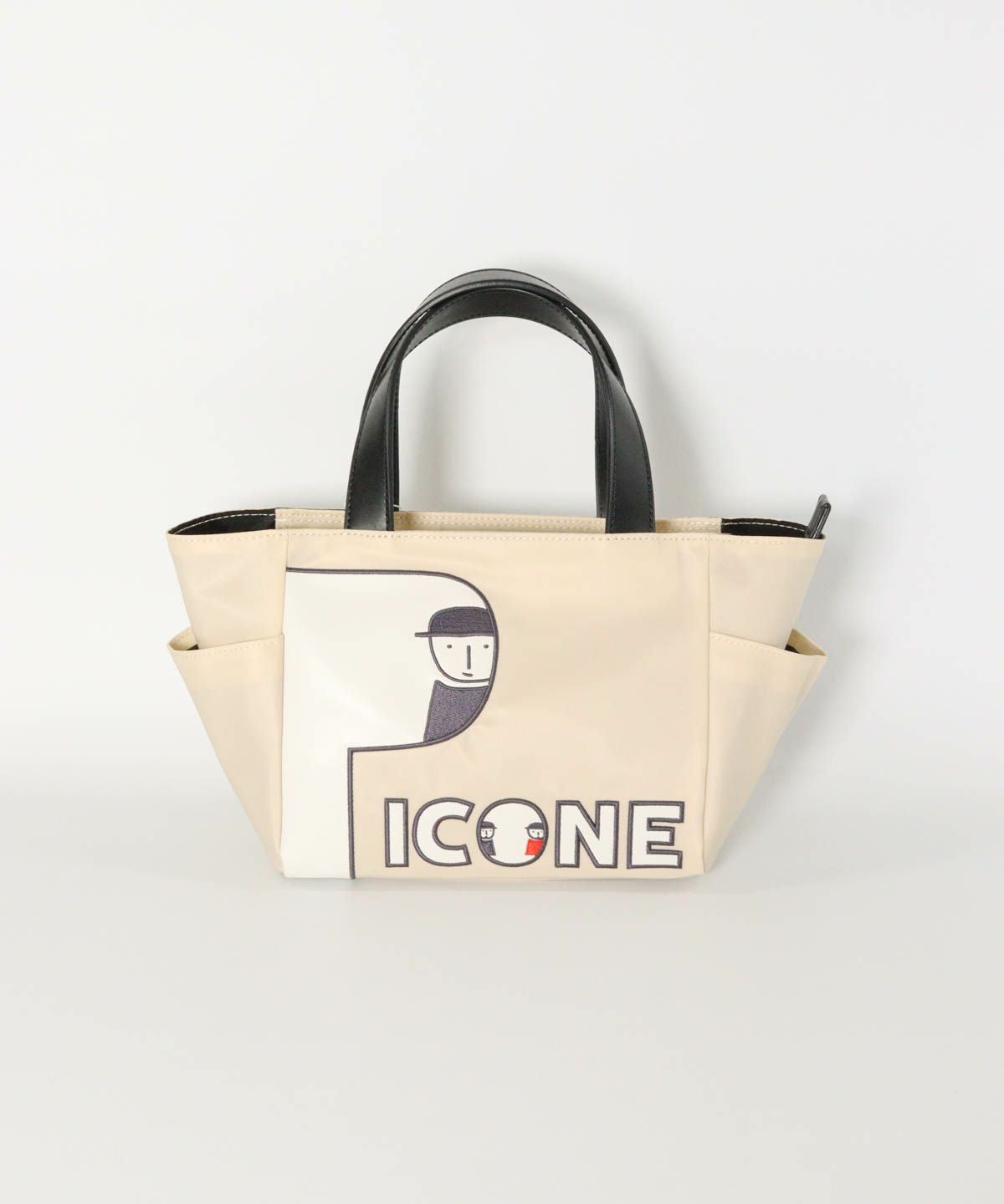 ロゴワッペンナイロンカートバッグ（ベージュ）