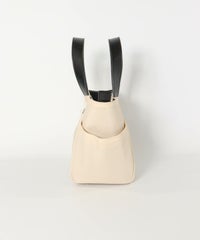 ロゴワッペンナイロンカートバッグ横（ベージュ）