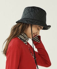 モデル着用画像（ブラック）