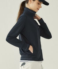 モデル着用画像(ネイビー)