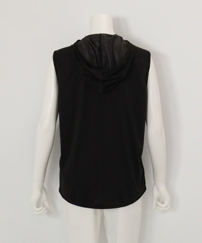 フード付きジップベスト(ブラック)後ろ