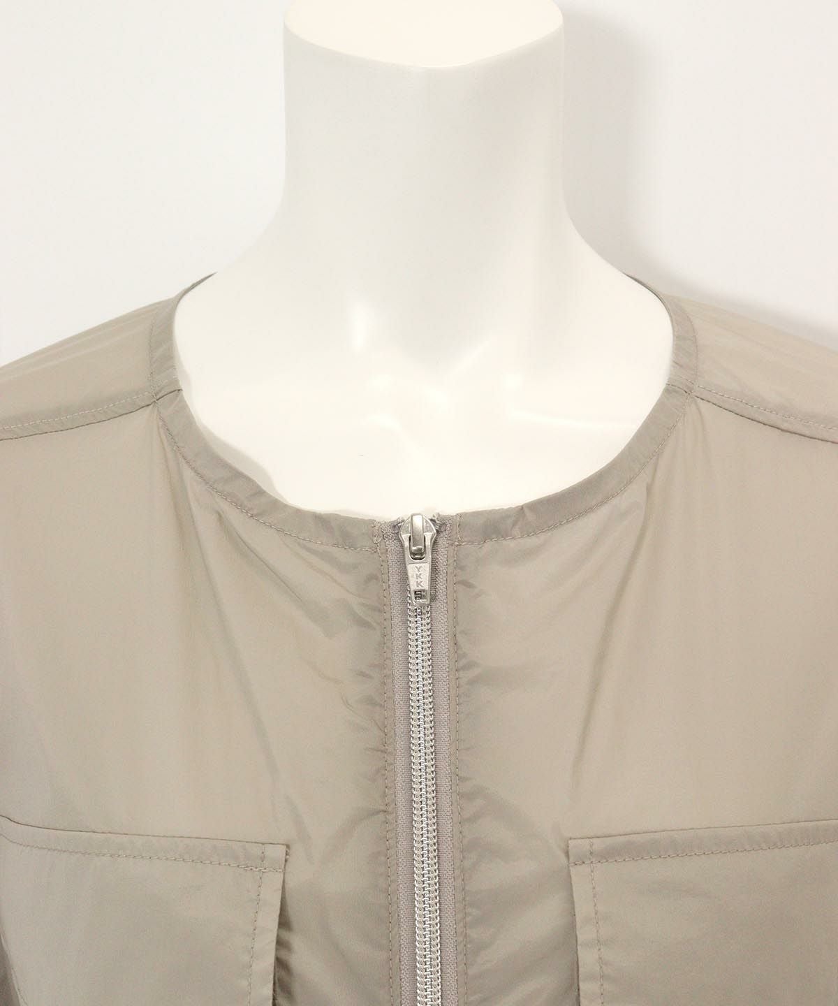 首元(ライトグレー)