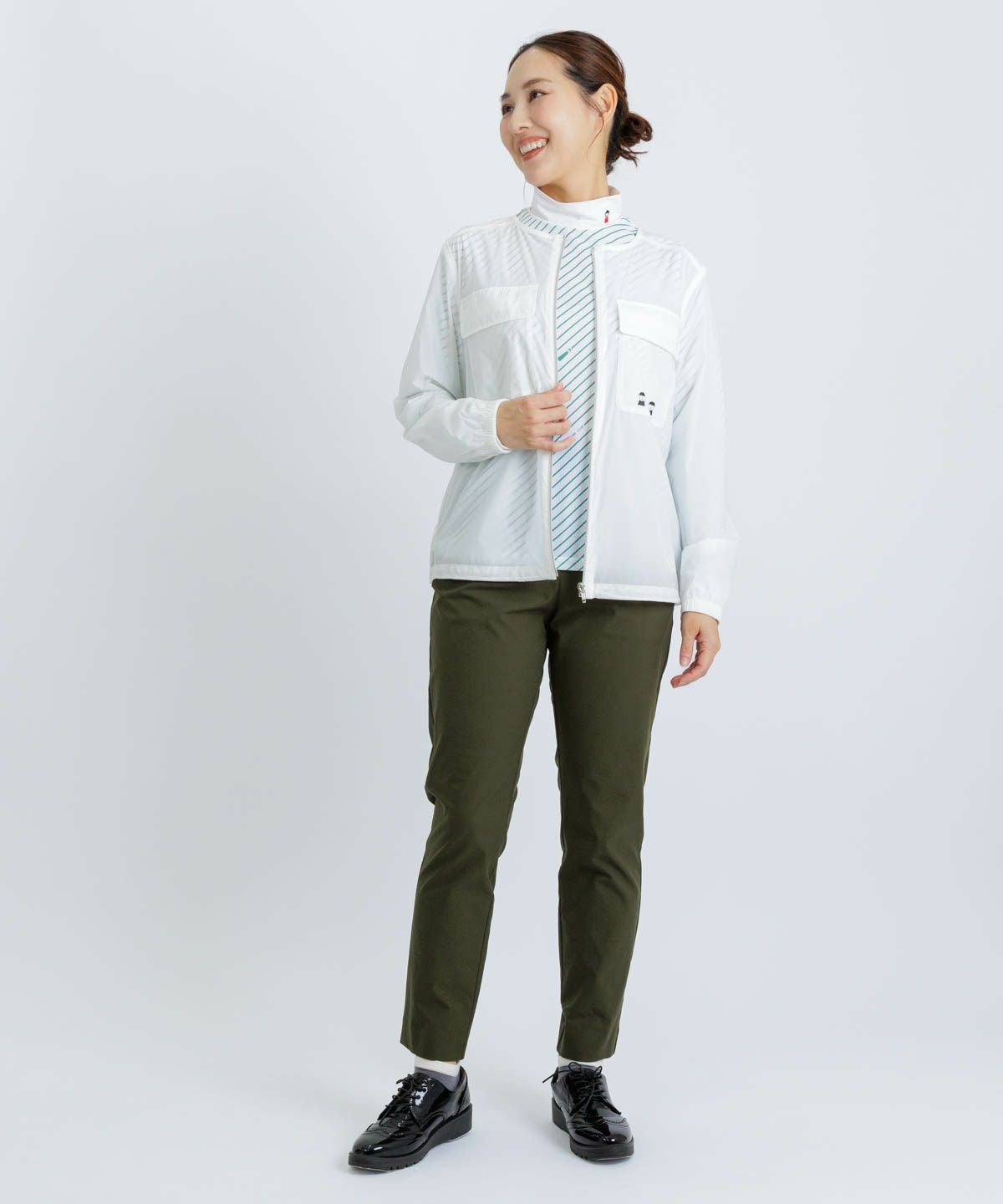 モデル着用画像(カーキ)