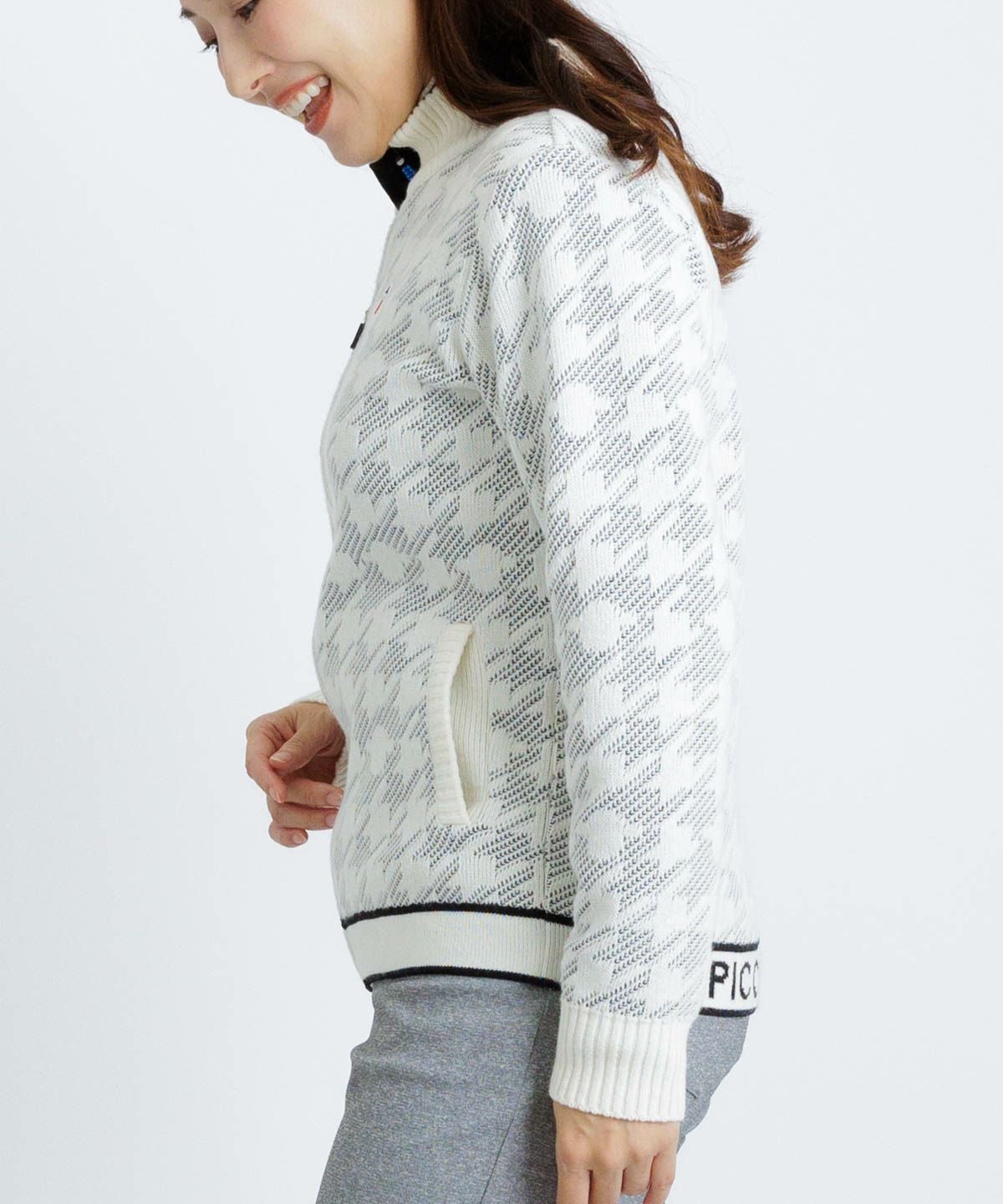 モデル着用画像(ホワイト)