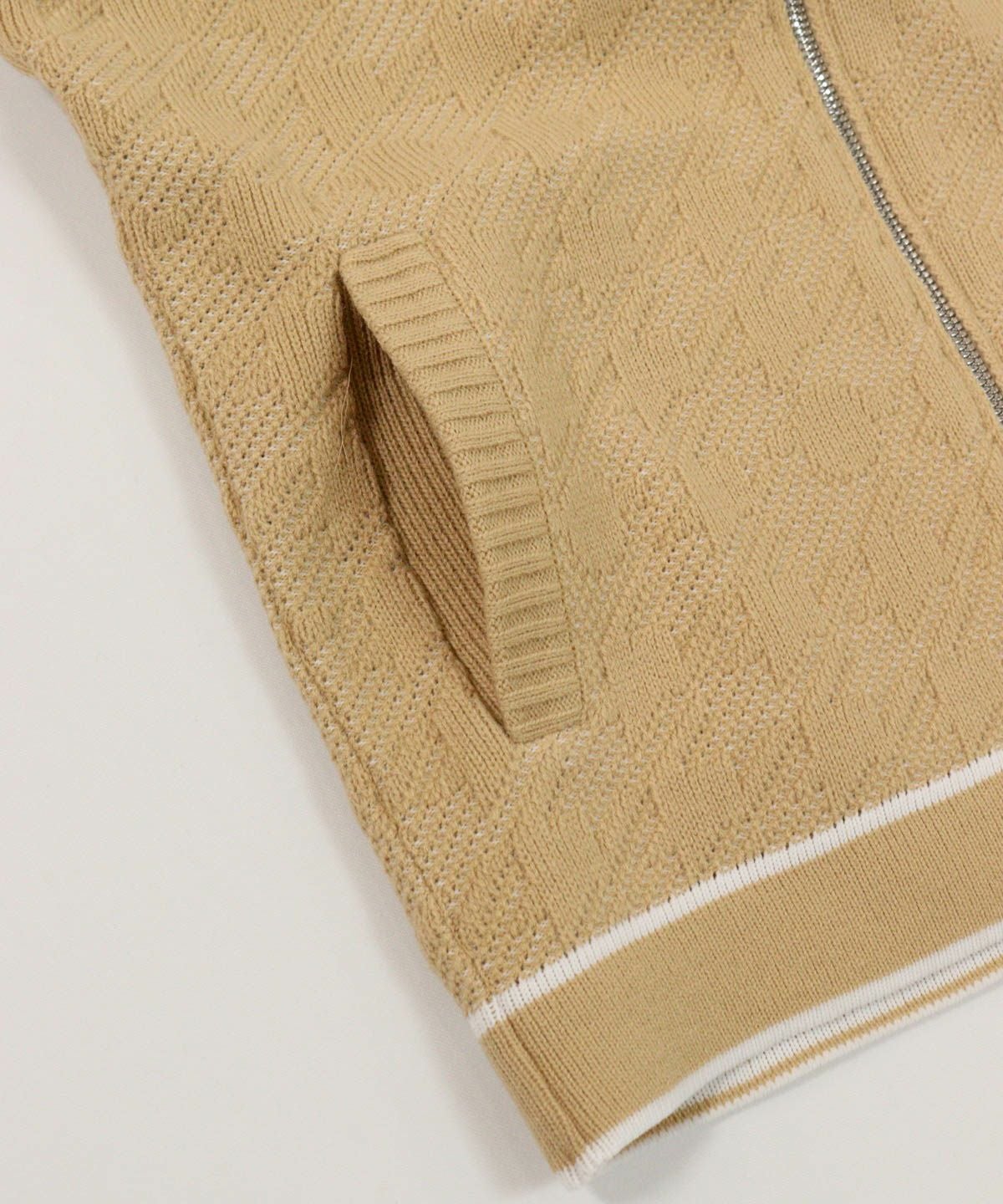 ポケット部分（ベージュ）