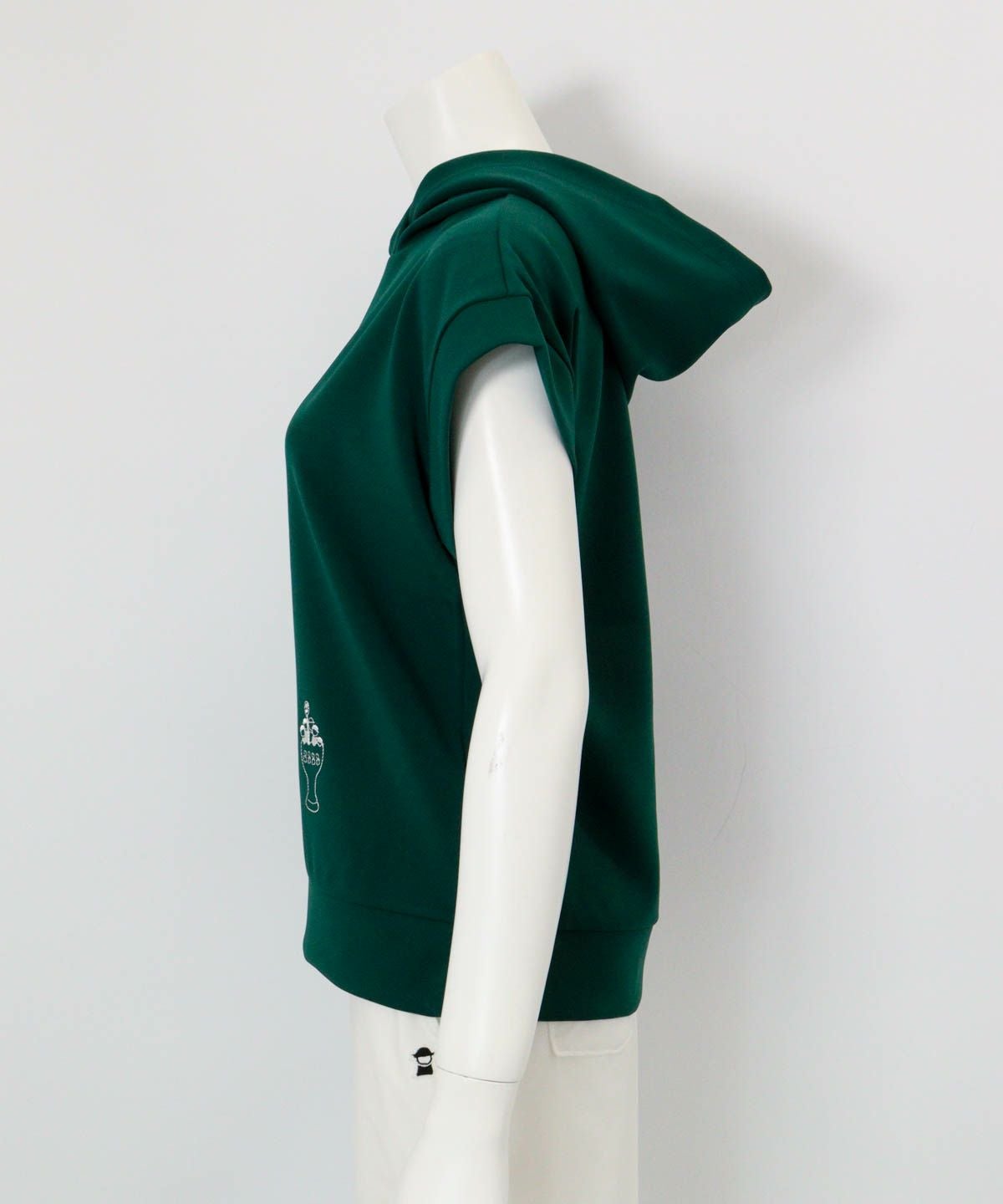 UV冷感ダンボール半袖プルパーカー横（グリーン）