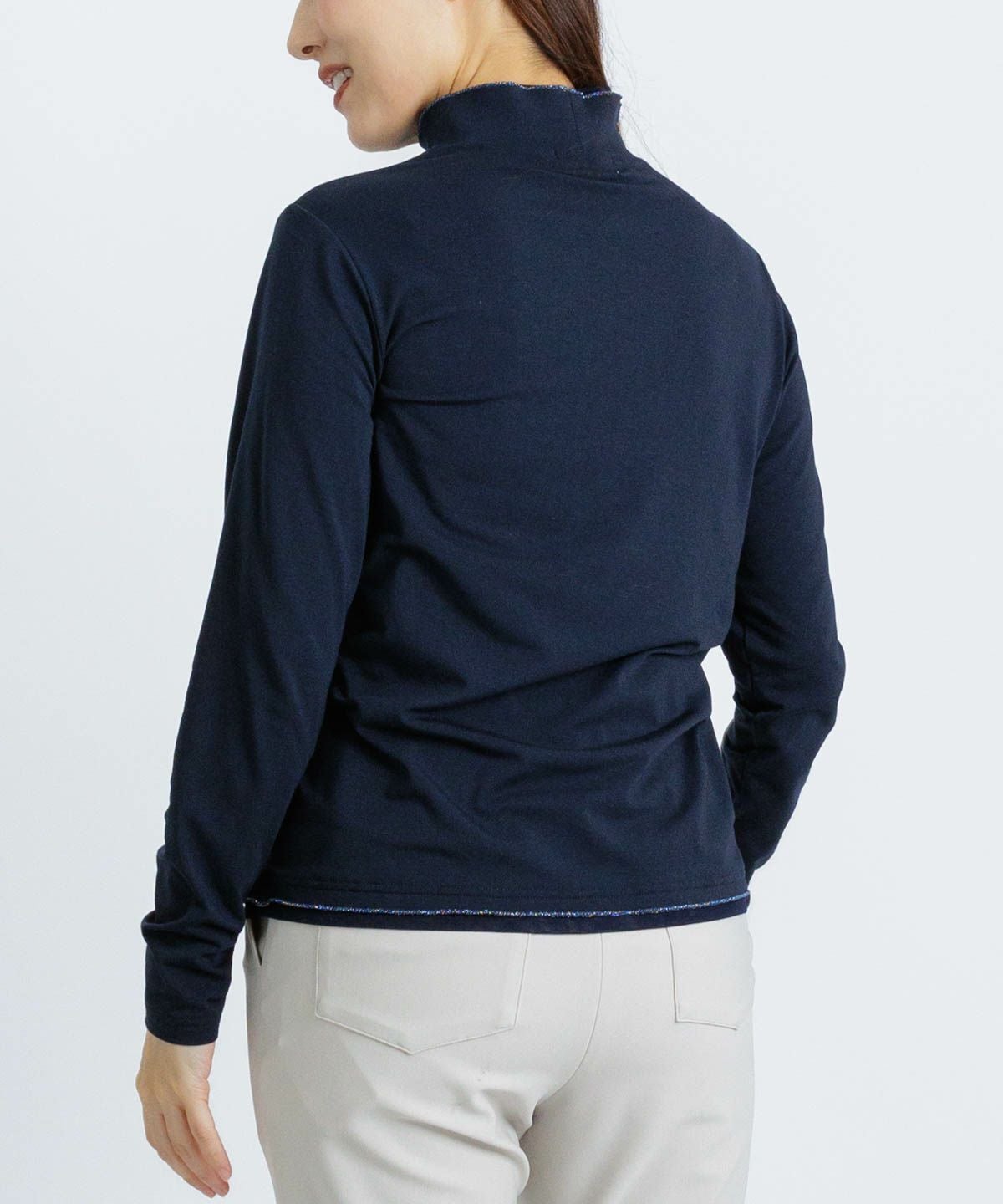 モデル着用画像(ネイビー)