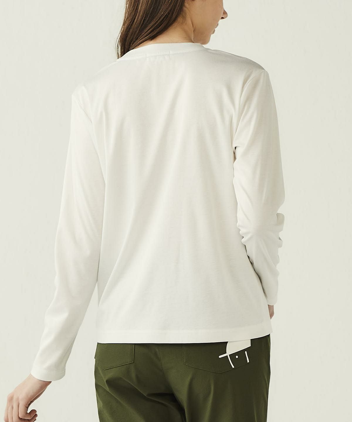 モデル着用画像（ホワイト）