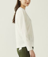 モデル着用画像（ホワイト）