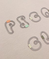 胸元デザイン部分（ライトグレー）