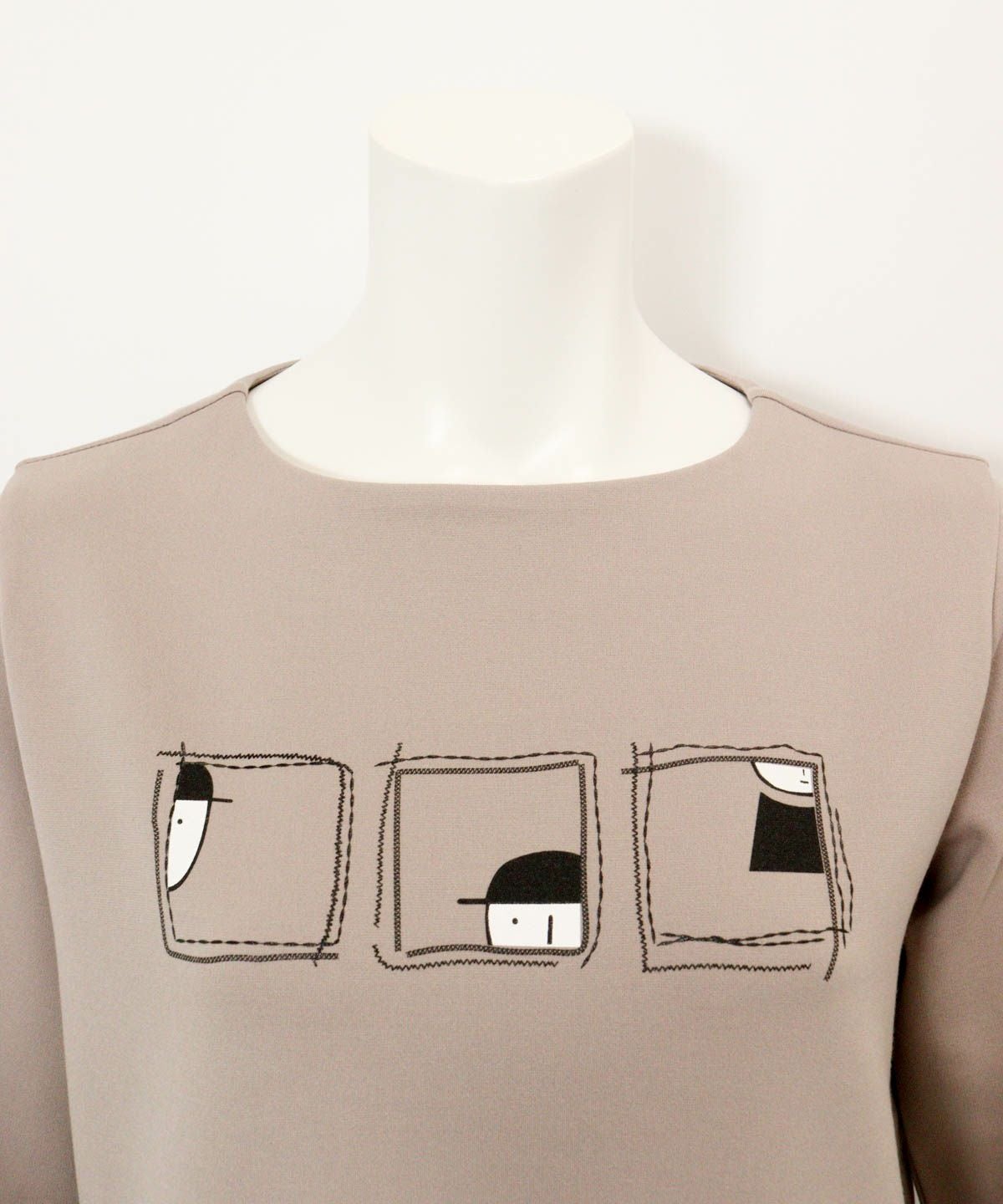 首元部分（ベージュ）