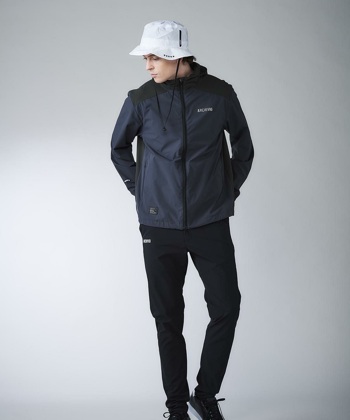 モデル着用画像（ブラック）