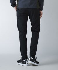 モデル着用画像（ブラック）