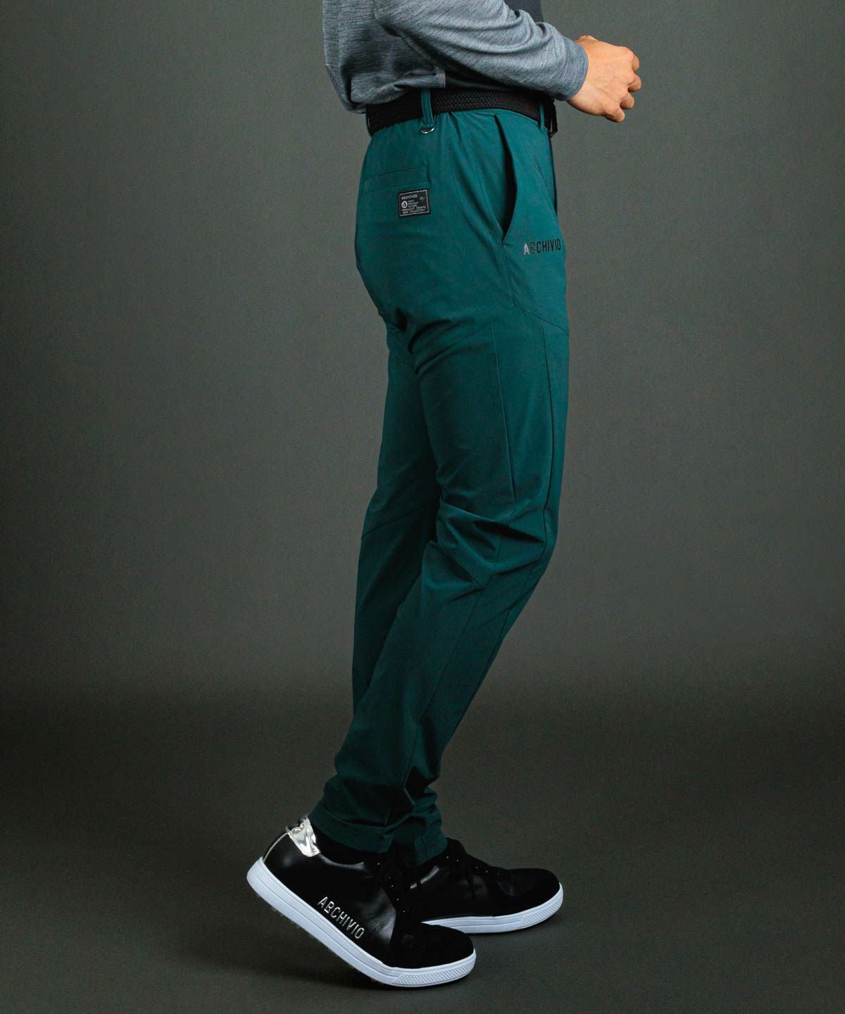 モデル着用画像（グリーン）