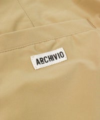 後ポケット部分（ベージュ）