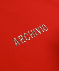 胸元ロゴデザイン部分（レッド）