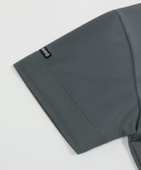 袖部分（グレー）