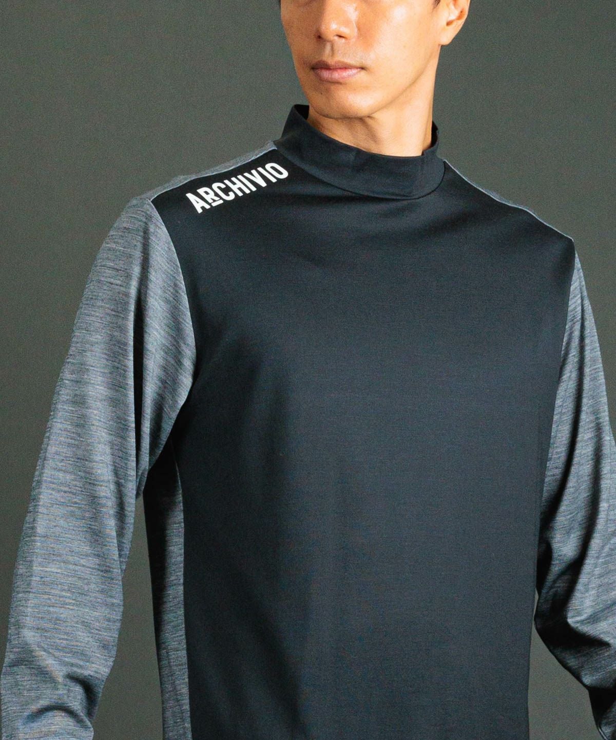 モデル着用画像（グレー）