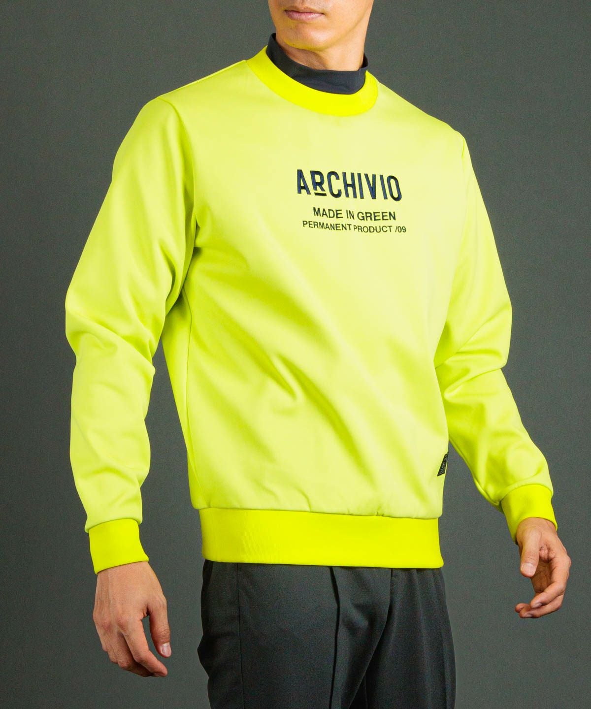 モデル着用画像（イエロー）