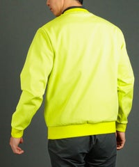 モデル着用画像（イエロー）