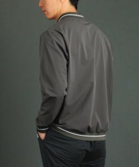 モデル着用画像（グレー）