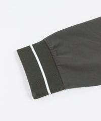 袖部分部分（グレー）