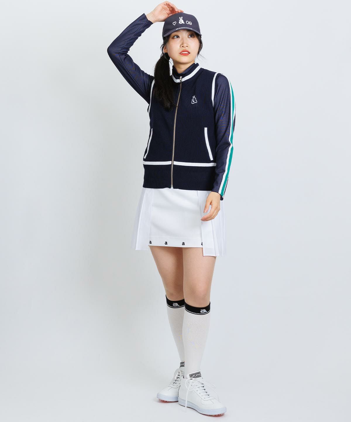 モデル着用画像（ネイビー）