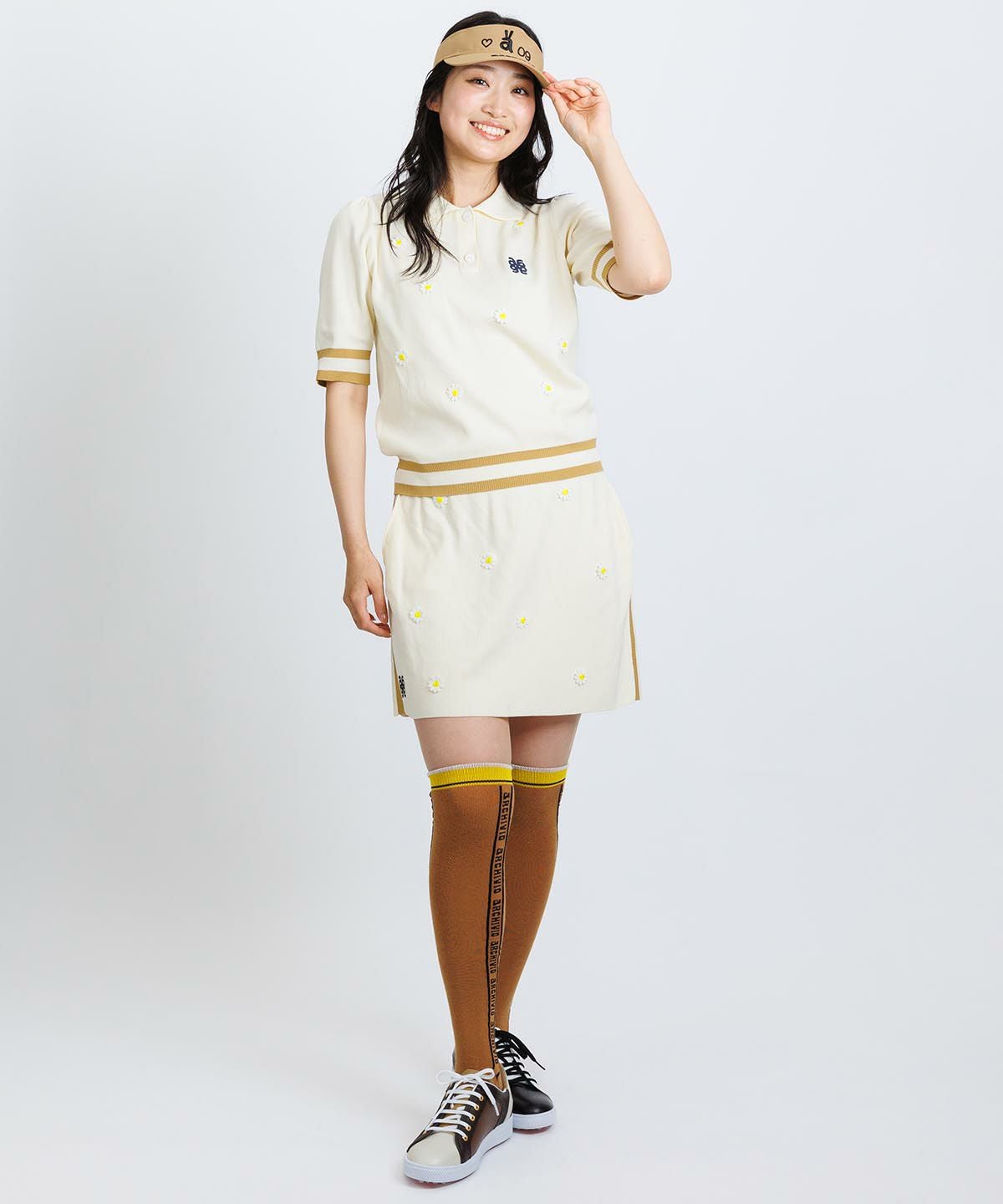 モデル着用画像（キャメル）