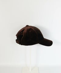 ベロアキャップ右横（ブラウン）