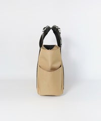  バッグ横（ベージュ）