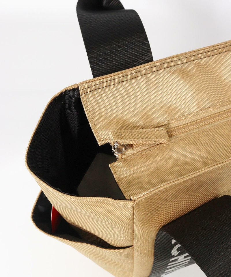  上部ファスナー部分（ベージュ）