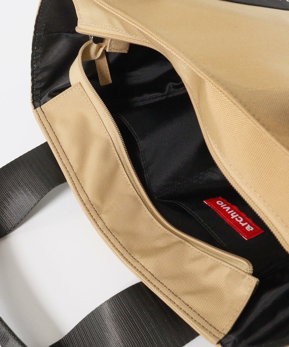 内側ポケット部分（ベージュ）