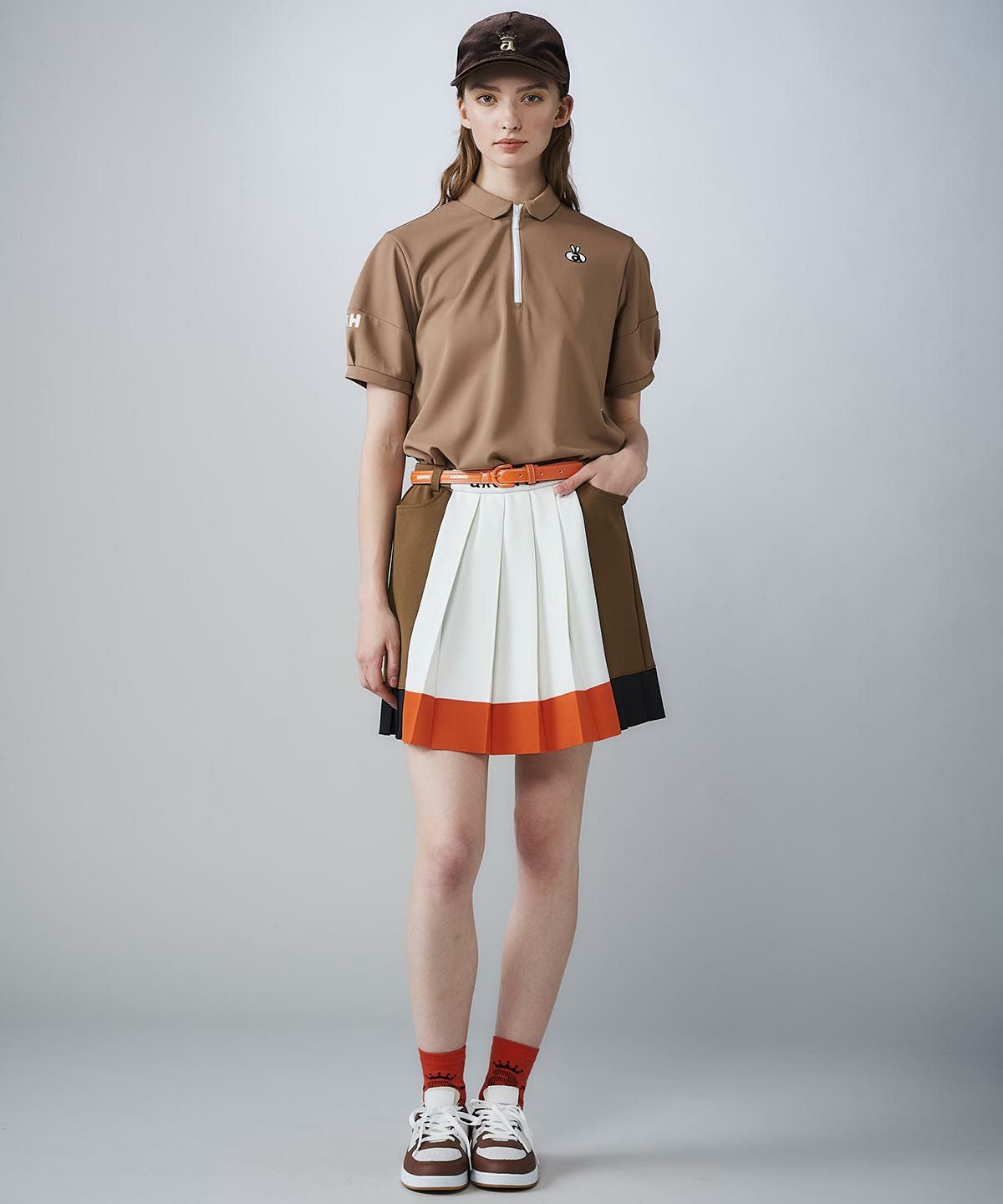 モデル着用画像（オレンジ）