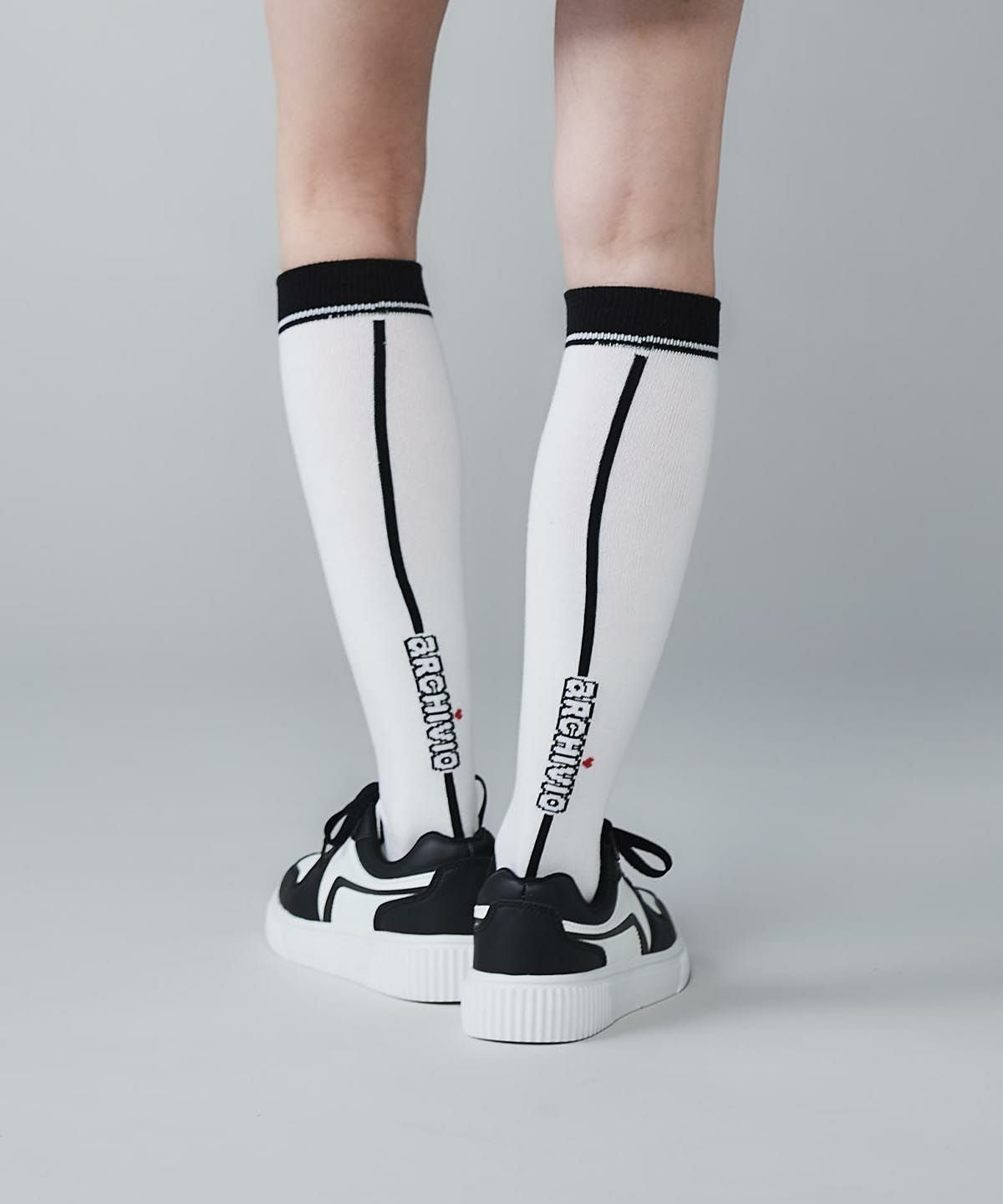 モデル着用画像（ホワイト）