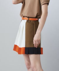 モデル着用画像（ホワイト×オレンジ）