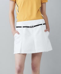 モデル着用画像（ホワイト）