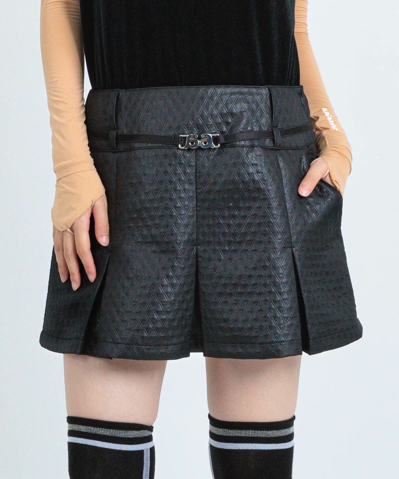 モデル着用画像（ブラック）