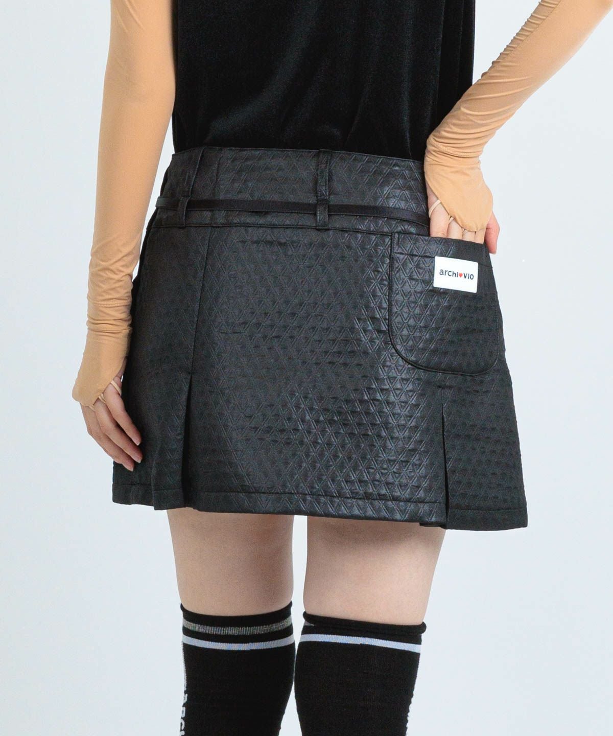 モデル着用画像（ブラック）