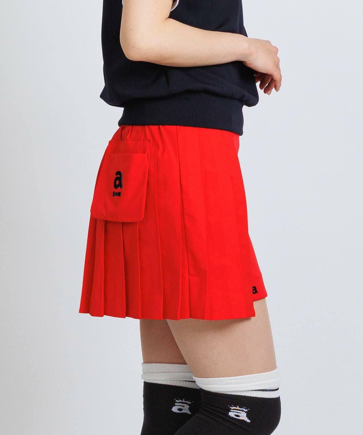 モデル着用画像（レッド）