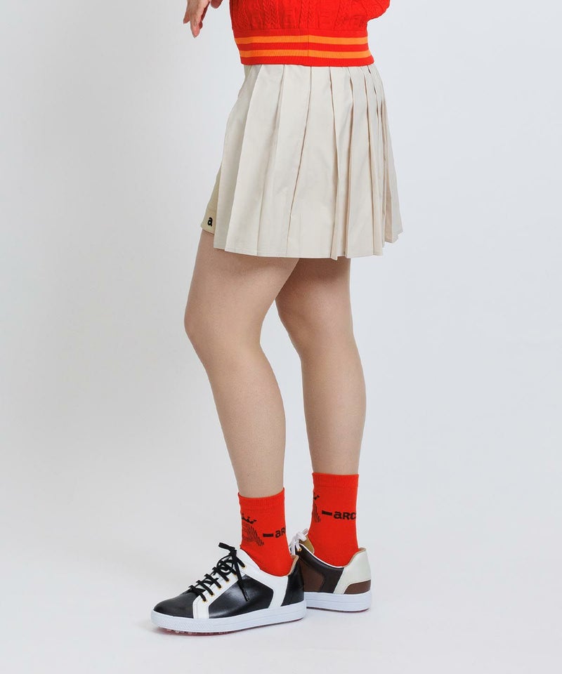 モデル着用画像（ベージュ）