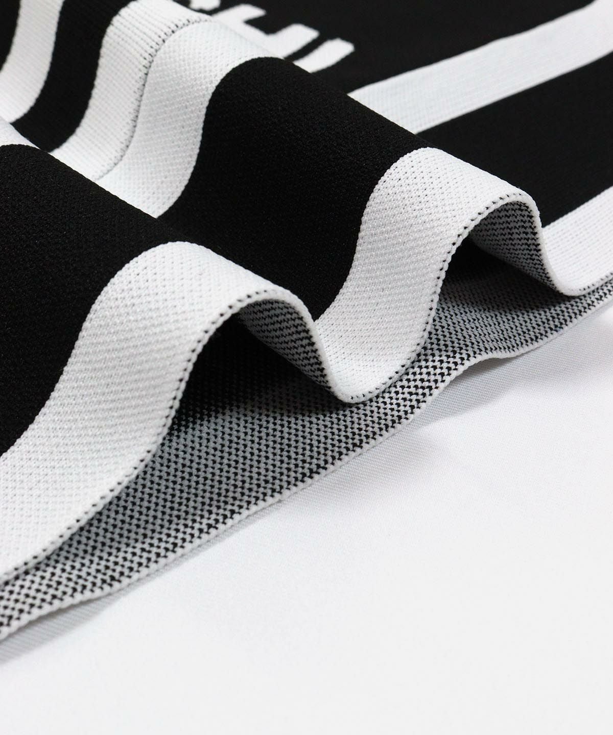 生地感（ブラック）