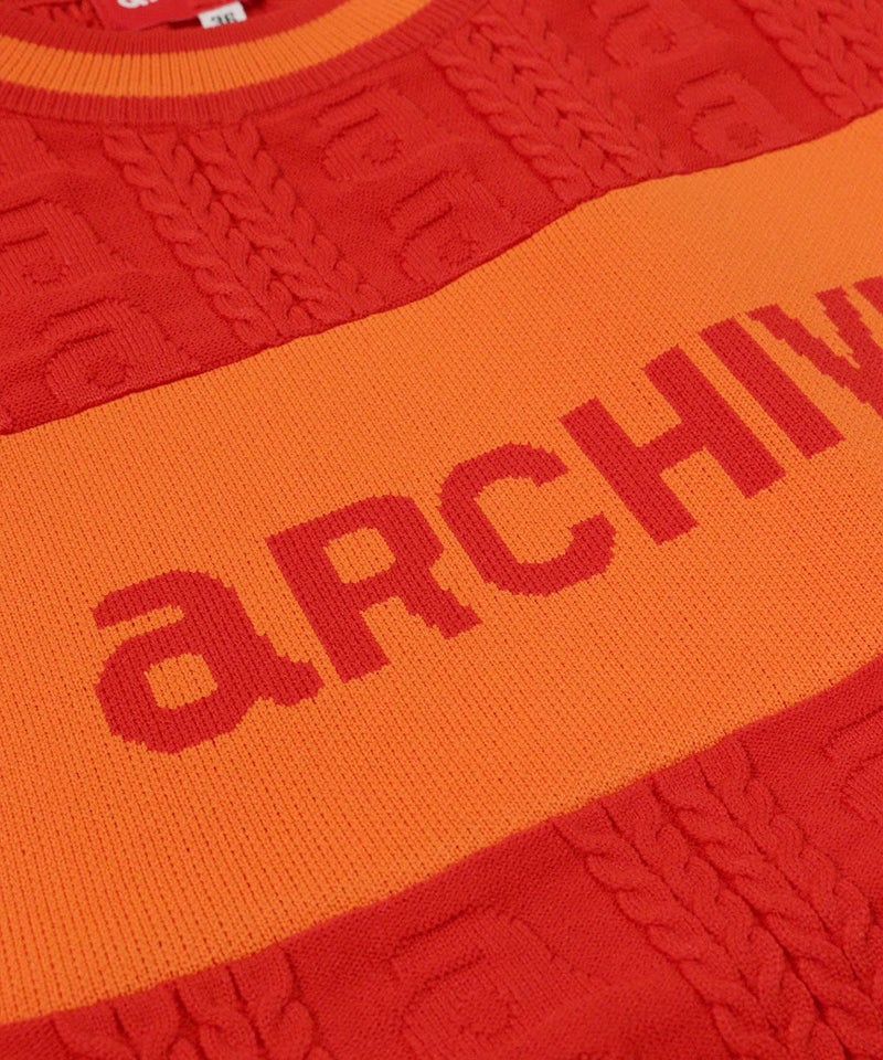 胸元ロゴデザイン部分（レッド）