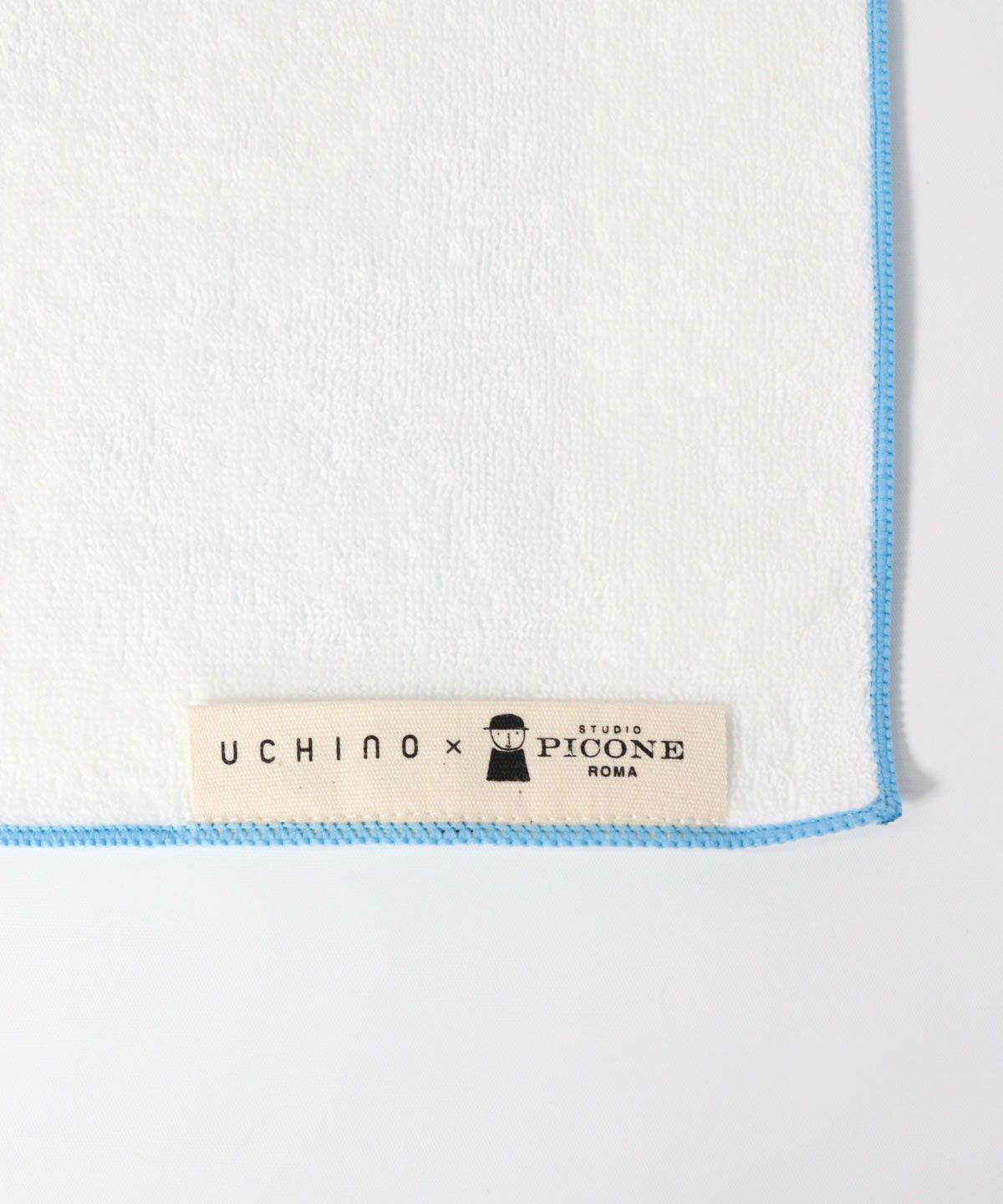 ロゴタグ部分（ホワイト）