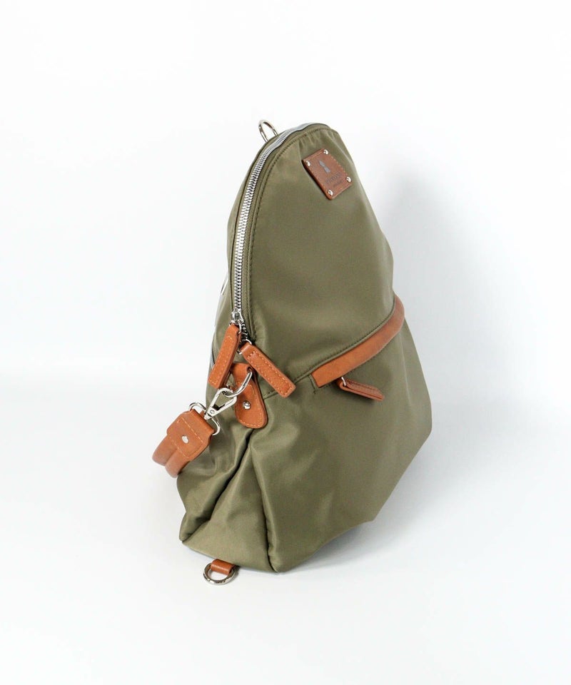 2WAYリュック横（カーキ）