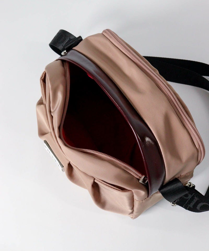 内側部分（ベージュ）