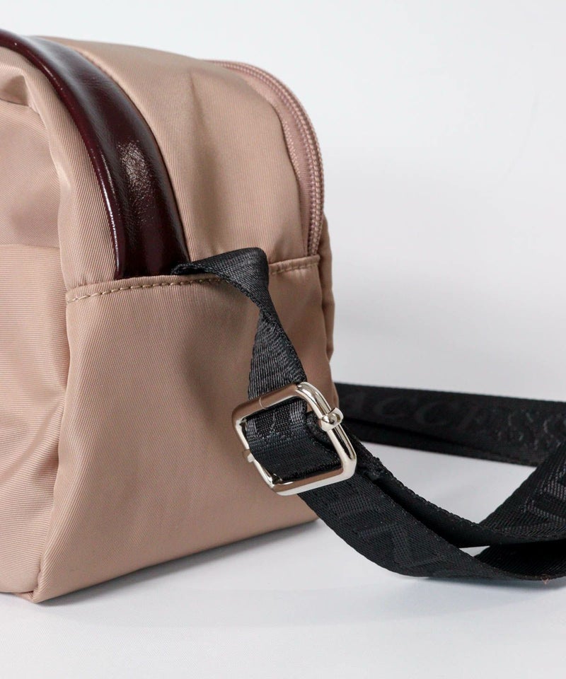 ストラップ取付部分（ベージュ）